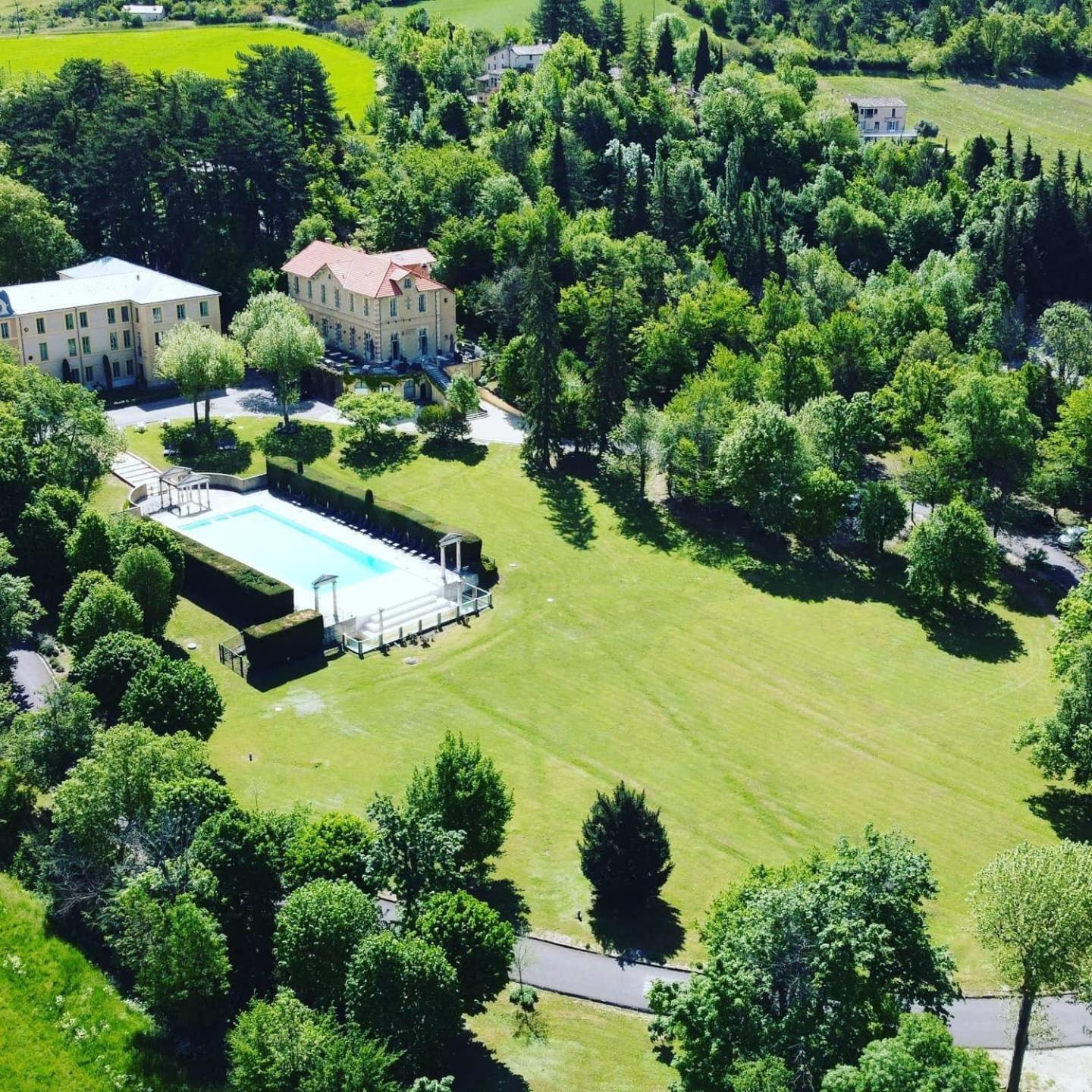 Chateau Des Gipieres Bij De Mont Ventoux モンブリュン・レ・バン エクステリア 写真